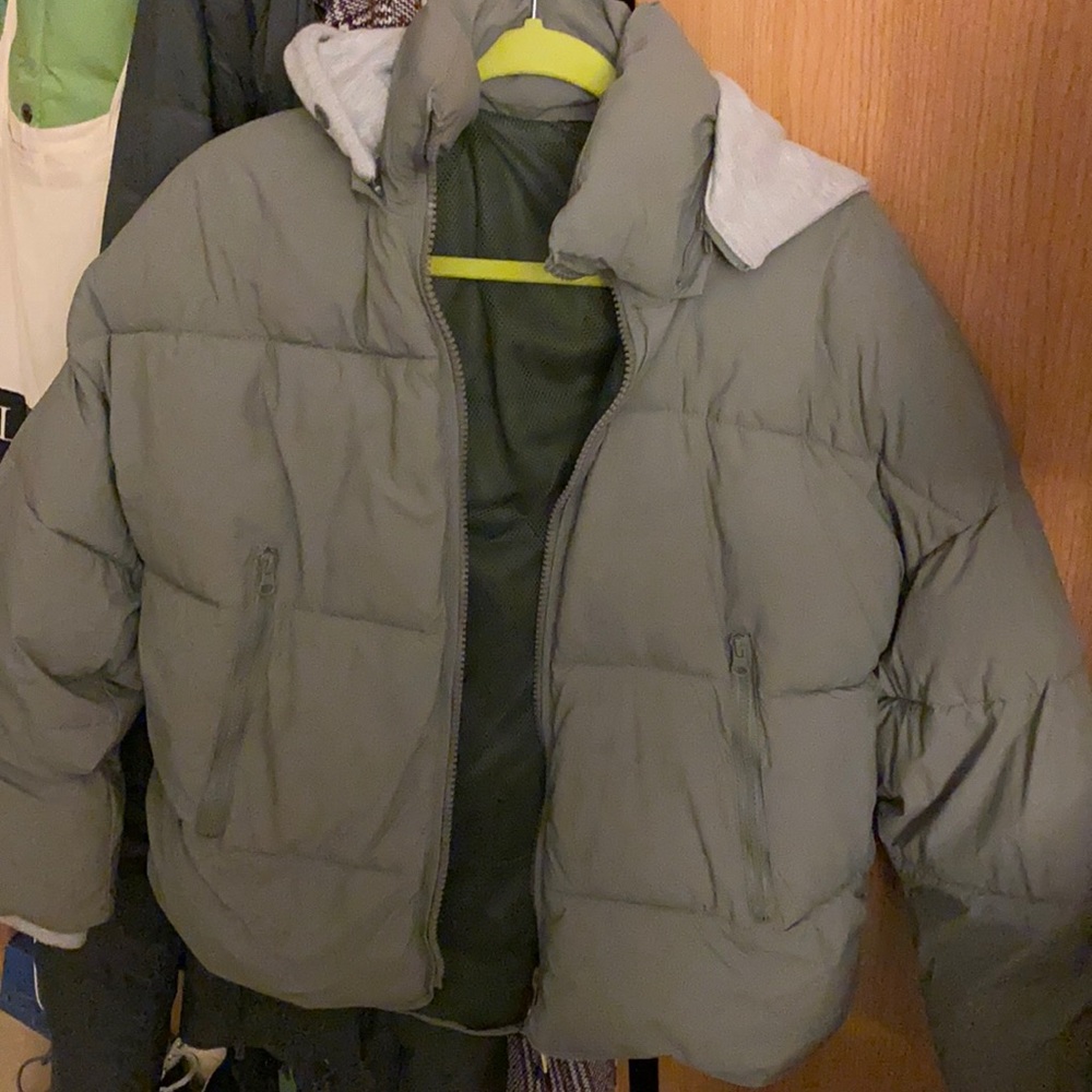 Zara cropped puffer jacket with cloth hood!